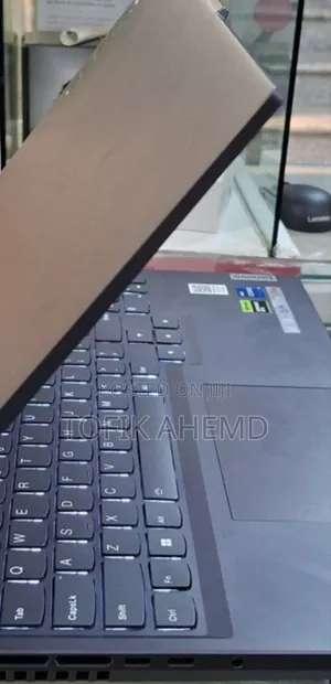 New Laptop Lenovo ThinkPad Yoga 16GB Intel Core I7 SSD 1T