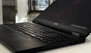 New Laptop Dell Inspiron 15 16GB Intel Core I7 SSD 512GB