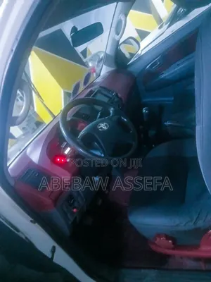 Toyota Hilux 2014 White