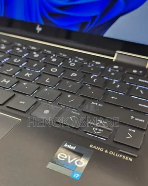 New Laptop HP Spectra 13 16GB Intel Core I7 SSD 1T