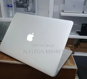 New Laptop Apple MacBook Pro 2015 16GB Intel Core I7 SSD 256GB