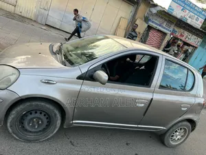 Toyota Yaris 1.0 MMT 2004 Silver