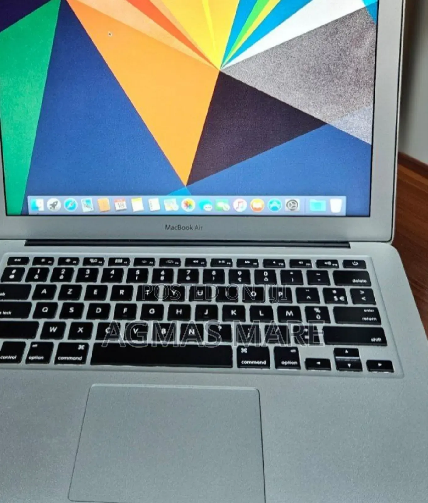New Laptop Apple MacBook Air 2015 8GB Intel Core i5 SSD 256GB