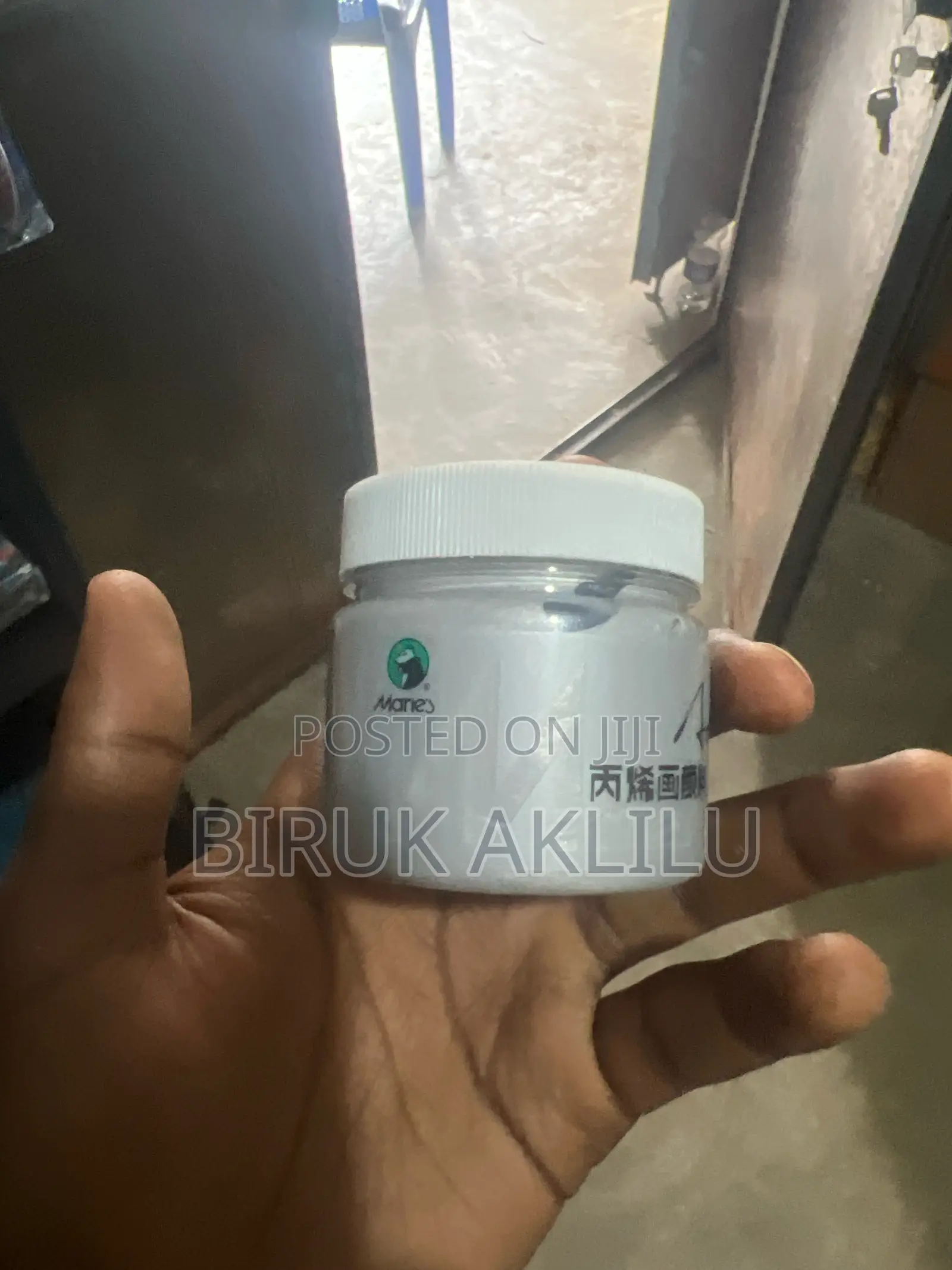 Acrylic Silver Color Paint