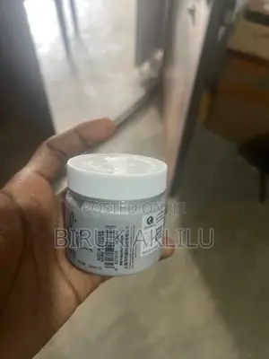 Photo - Acrylic Silver Color Paint