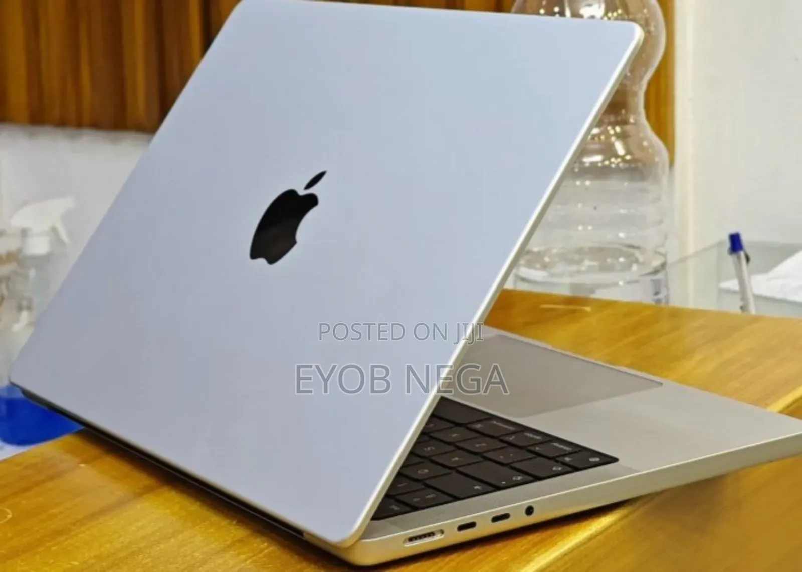 New Laptop Apple MacBook Pro M1 16GB Apple M1 Pro SSD 1T