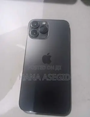 Photo - Apple iPhone 13 Pro Max 256 GB Black