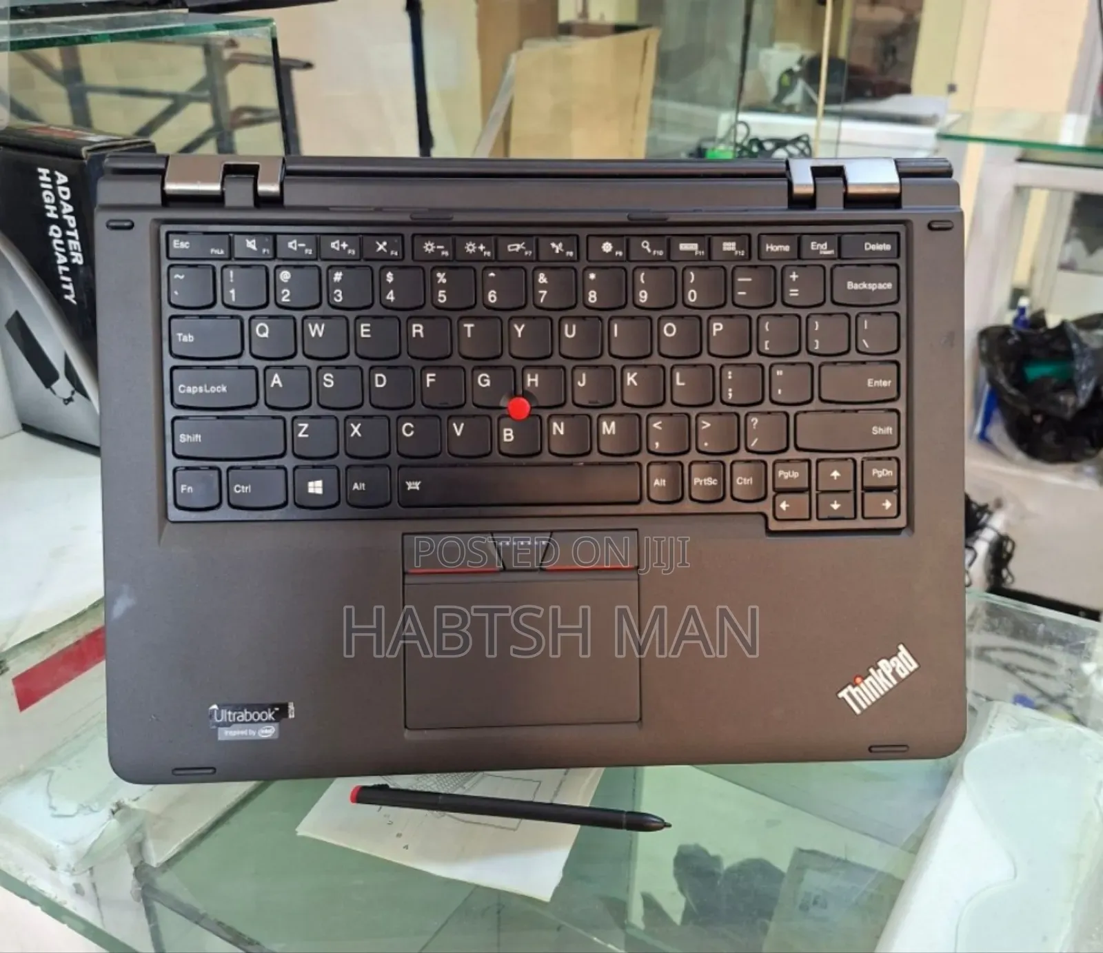 New Laptop Lenovo Yoga 330 8GB Intel Core i7 SSD 512GB