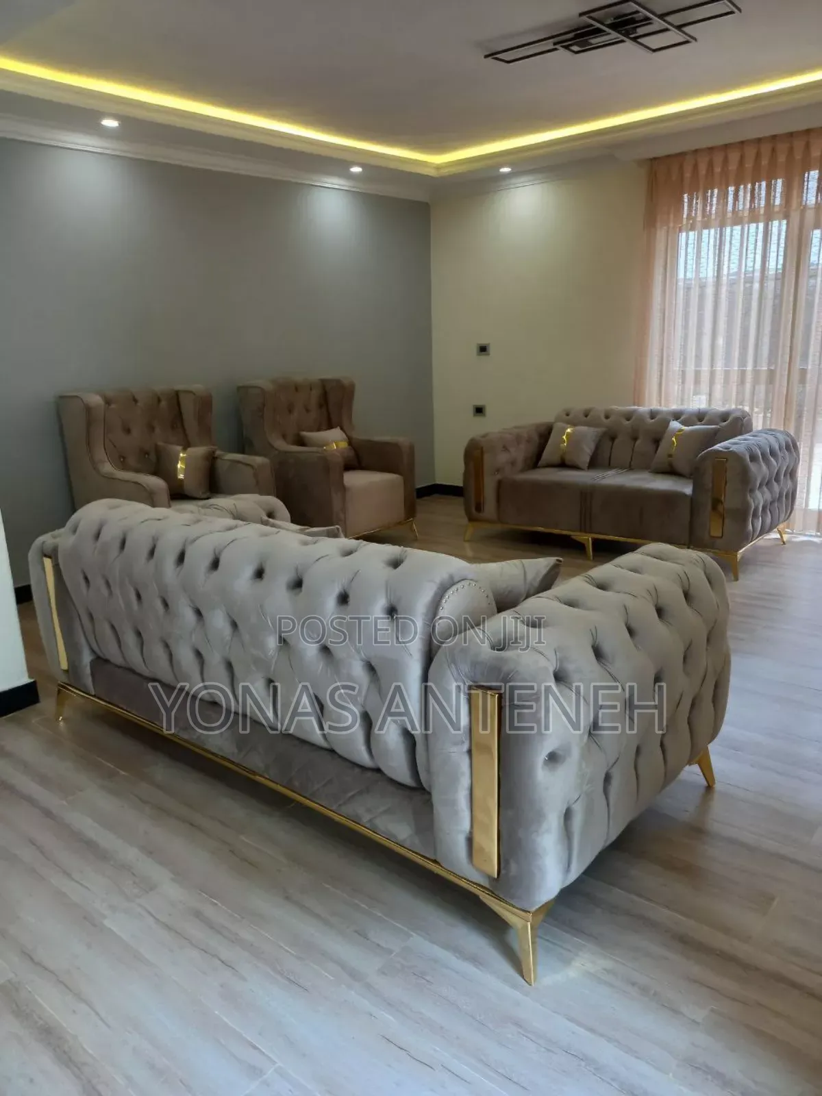 Lexury Sofa