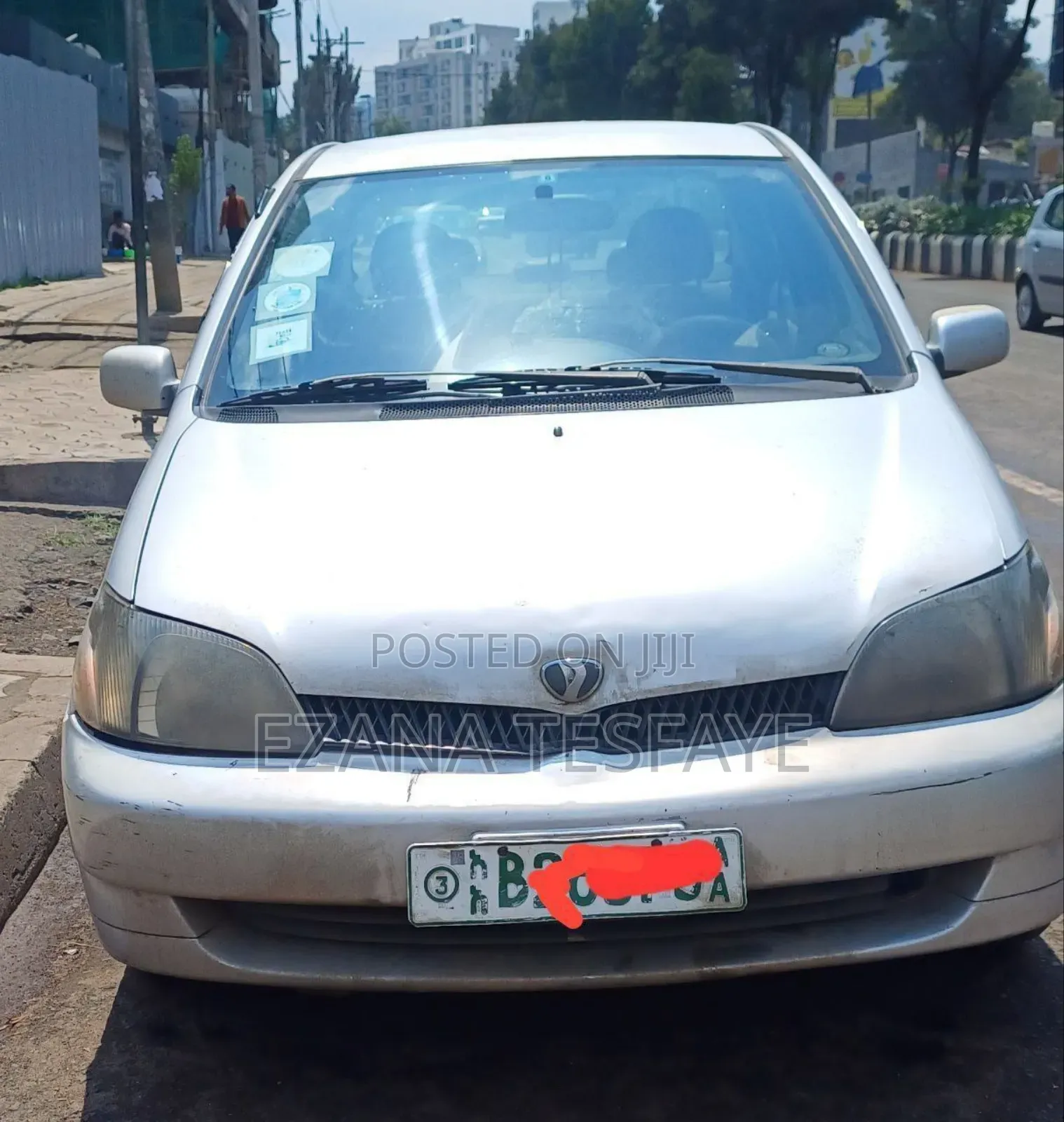 Toyota Platz 2001 Silver