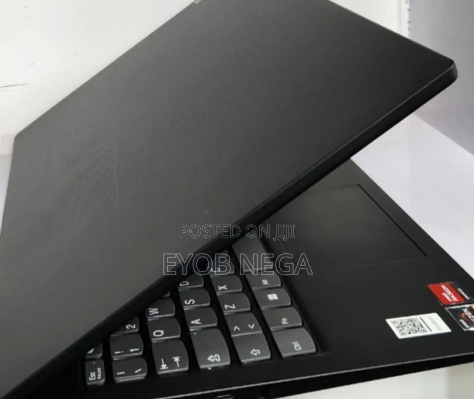 New Laptop Lenovo IdeaPad V570 8GB AMD Ryzen 3 SSD 256GB