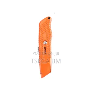 Finder Heavy Duty Utility Knife(Cutter) and 10 Spare Blades