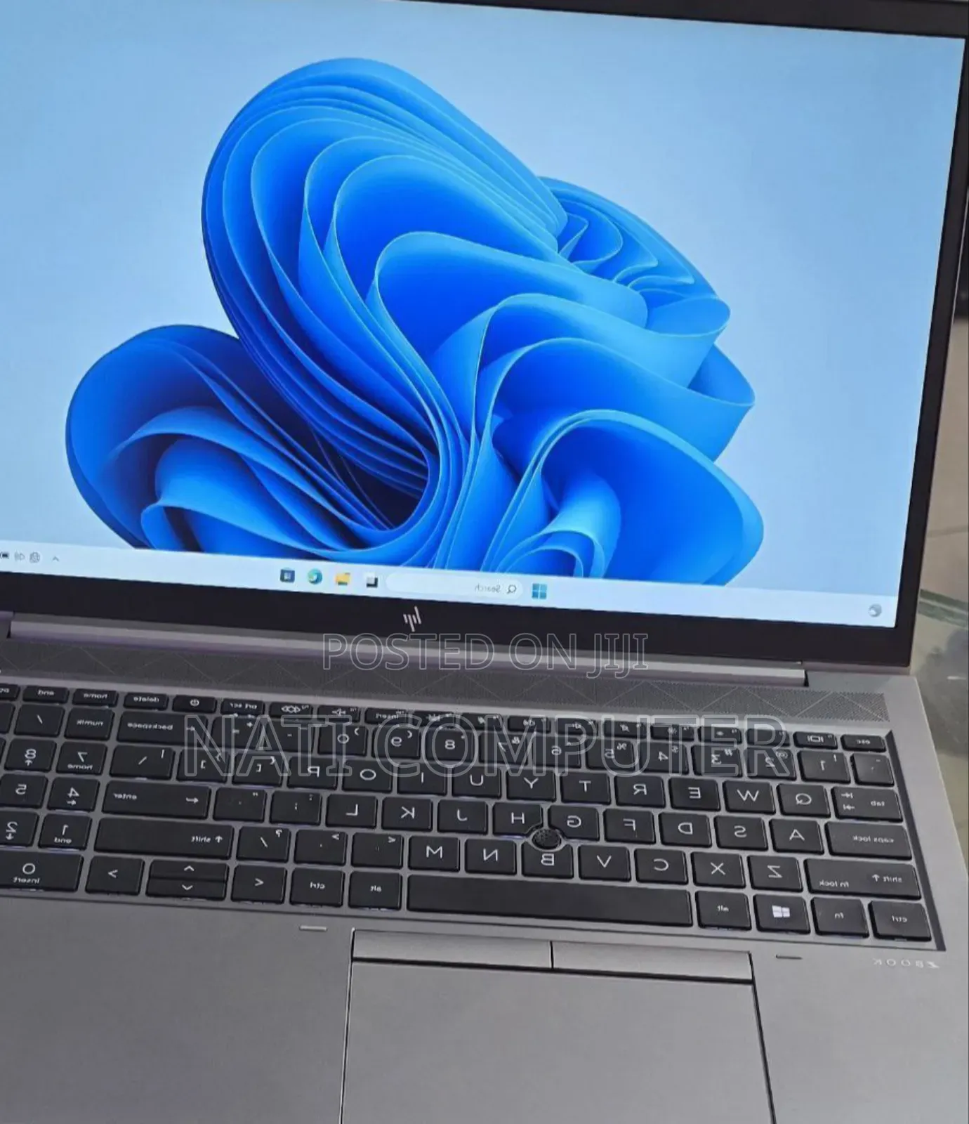 New Laptop HP Envy X360 15z 16GB Intel Core I7 SSD 1T