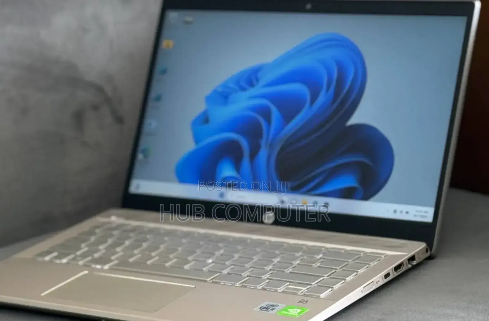 New Laptop HP Pavilion 10 16GB Intel Core I5 SSD 512GB