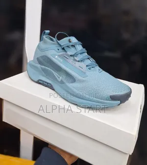  New Arrival  
 Nike Gore-Tex Sneaker 
 Made in Vietnam