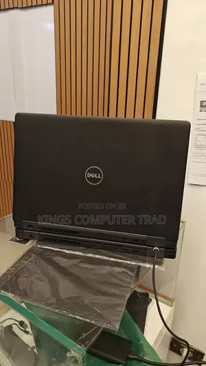 Photo - New Laptop Dell Latitude 5580 8GB Intel Core I5 SSD 256GB