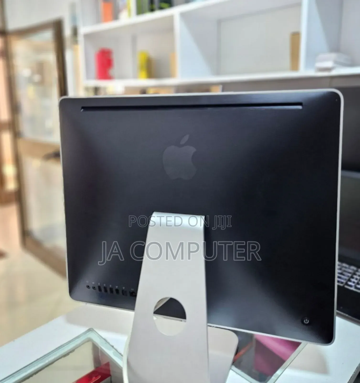 New Desktop Computer Apple iMac M1 8GB Intel Core I5 HDD 500GB