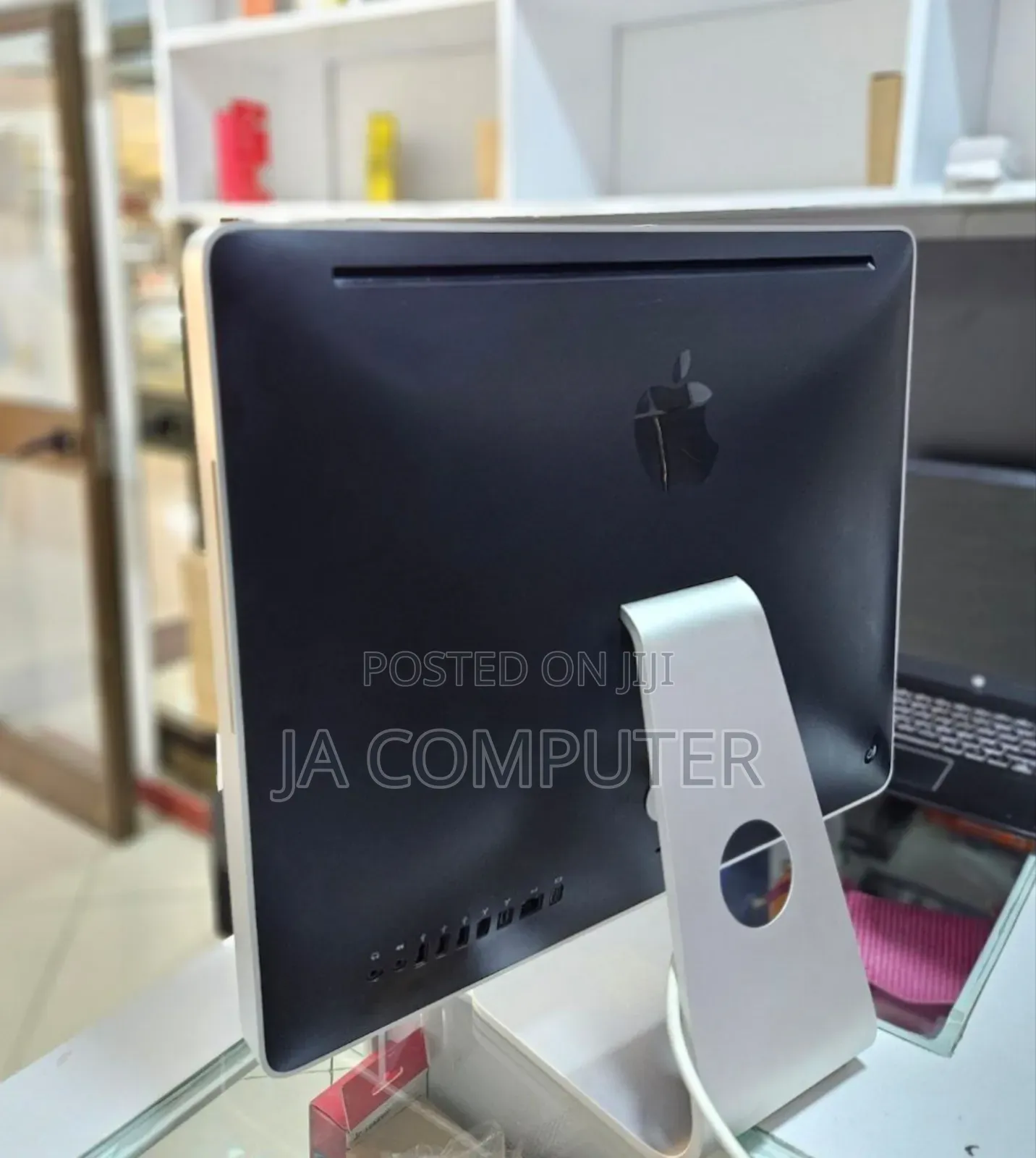 New Desktop Computer Apple iMac M1 8GB Intel Core I5 HDD 500GB