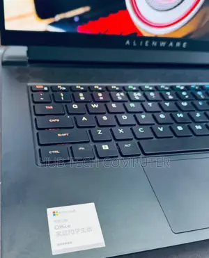New Laptop Alienware M17x R2 16GB Intel Core i7 SSD 512GB