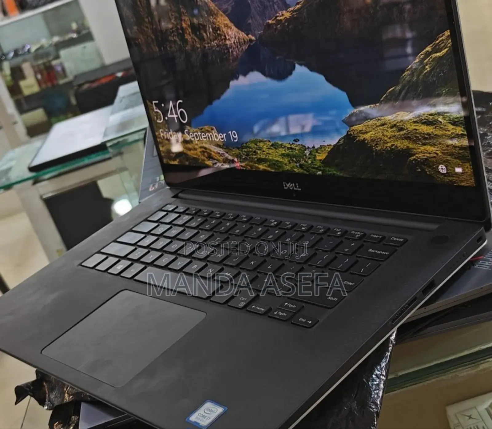 New Laptop Dell Precision 5540 16GB Intel Core I7 SSD 512GB