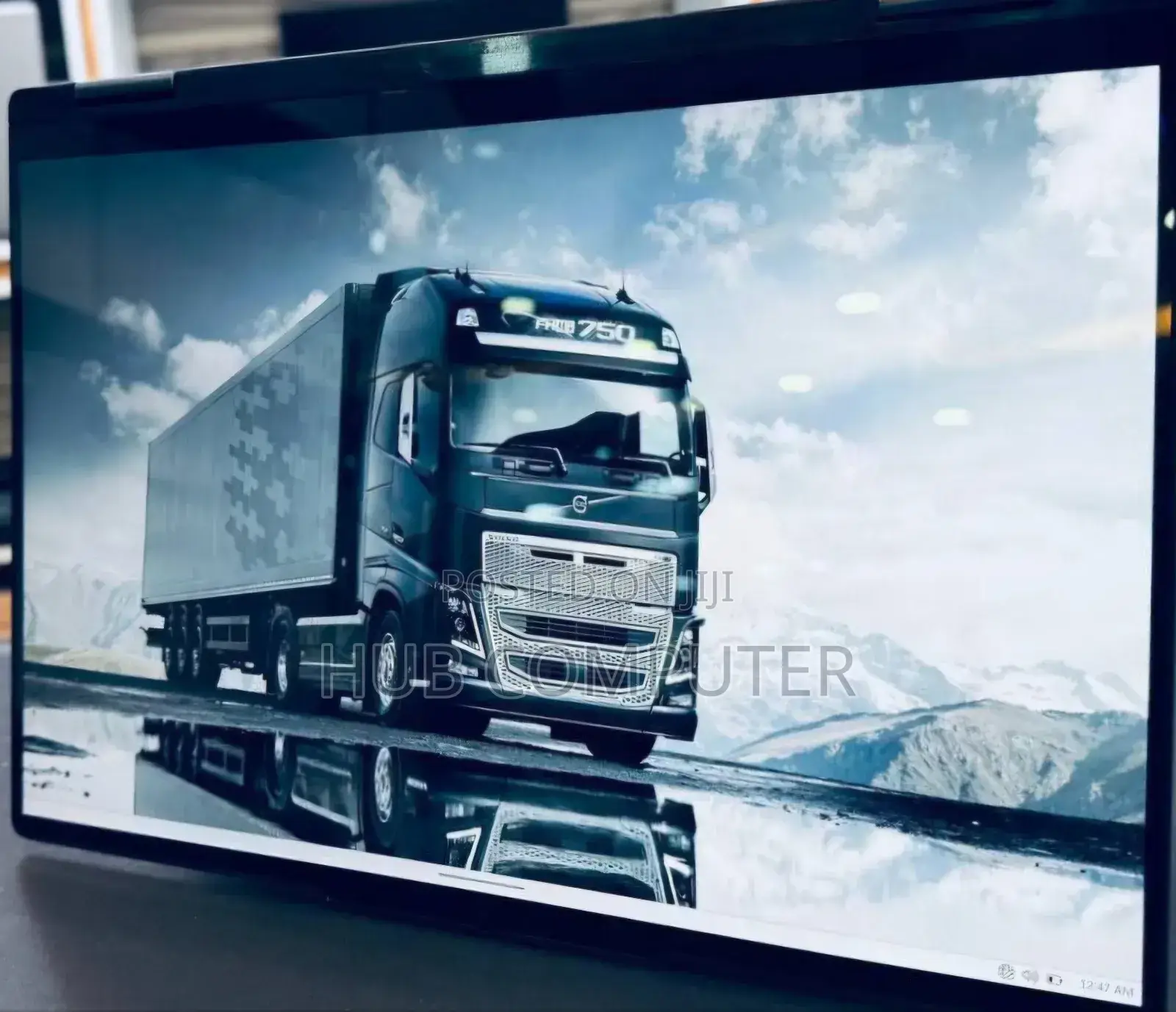 New Laptop Lenovo Yoga 7i 16GB Intel Core I7 SSD 512GB