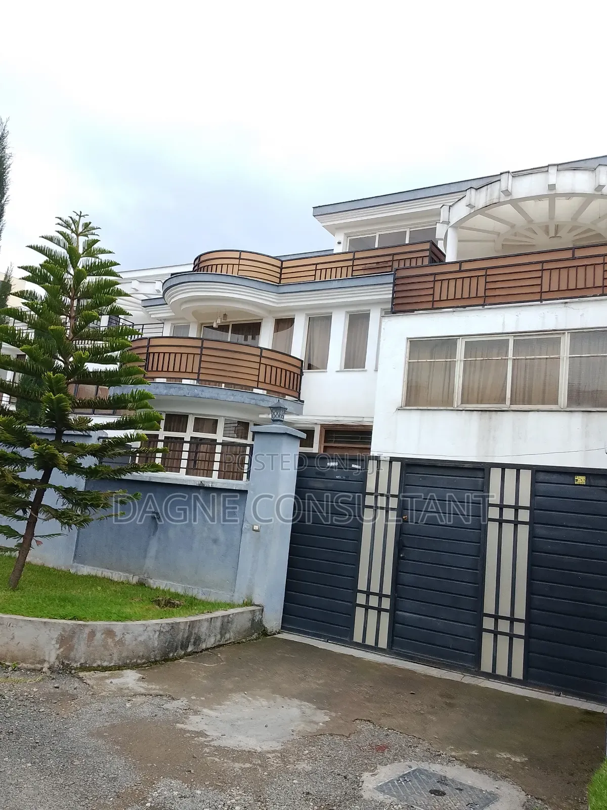 Furnished 3bdrm Apartment in Jh Simex Real Estate, Yeka for sale