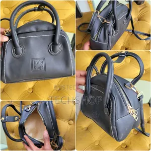 Photo - Ladies Black Classy Handbag