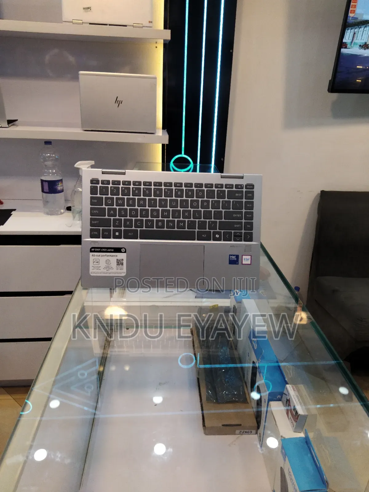 New Laptop HP Envy X360 8GB SSD 1T