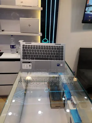 New Laptop HP Envy X360 8GB SSD 1T