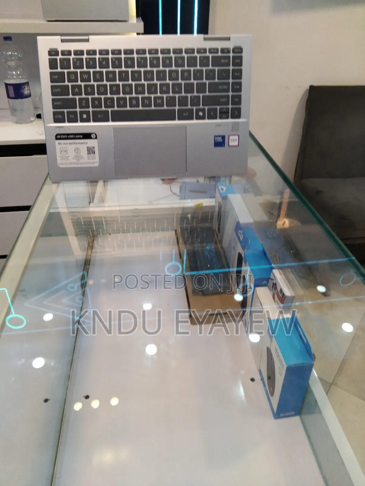 New Laptop HP Envy X360 8GB SSD 1T