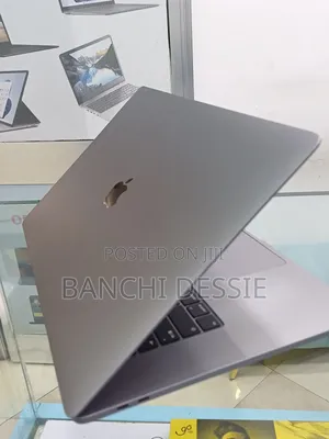 New Laptop Apple MacBook Pro 2019 32GB Intel Core I9 SSD 1T