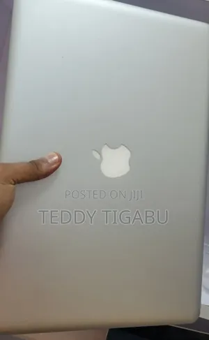 Photo - New Laptop Apple MacBook Pro 8GB Intel Core I5 SSD 350GB