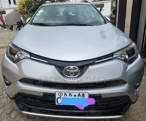 Photo - Toyota RAV4 2016 Silver