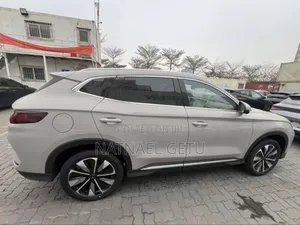 Photo - New BYD Song Plus 2025 Off white