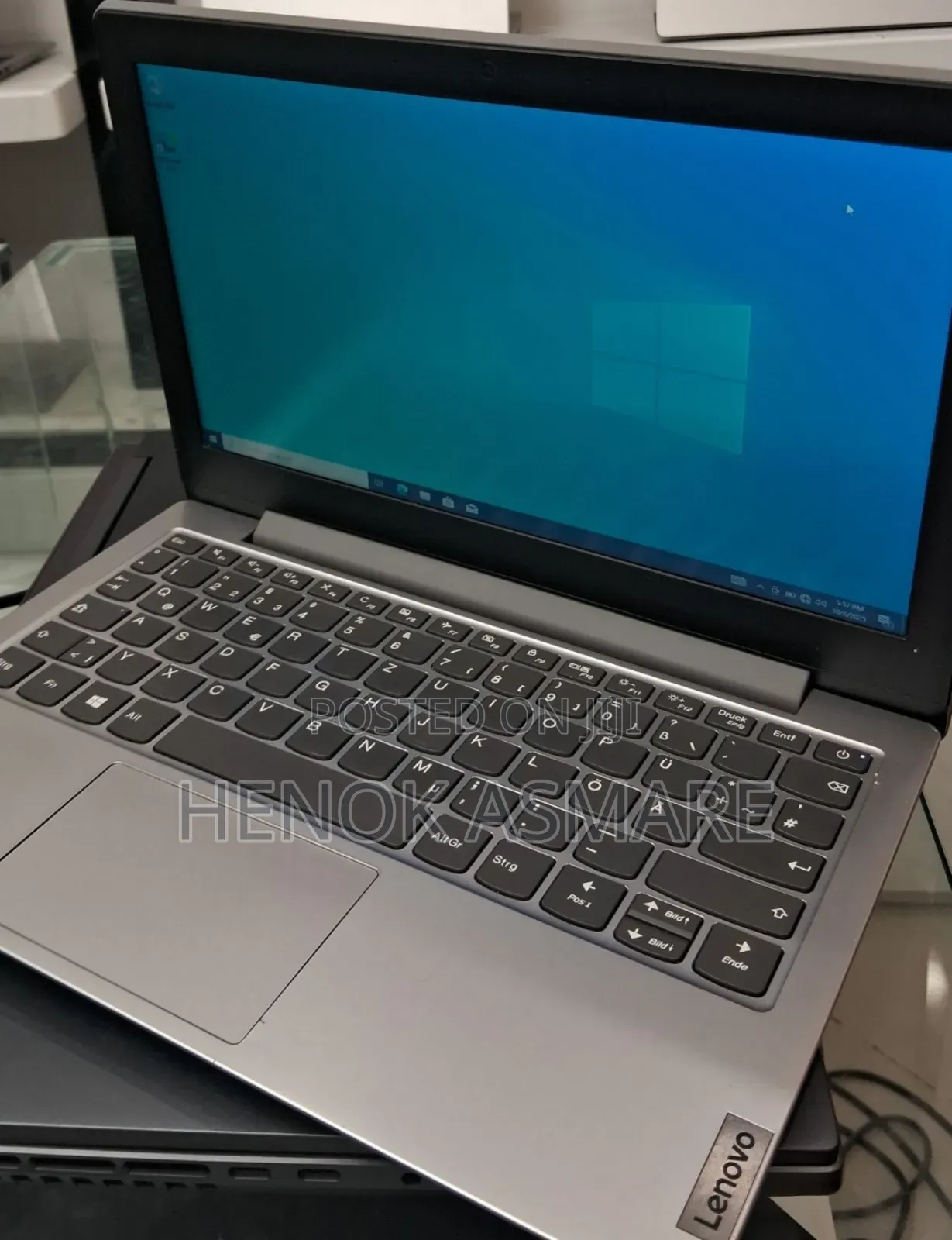 New Laptop Lenovo Ideapad 3 4GB SSD 128GB