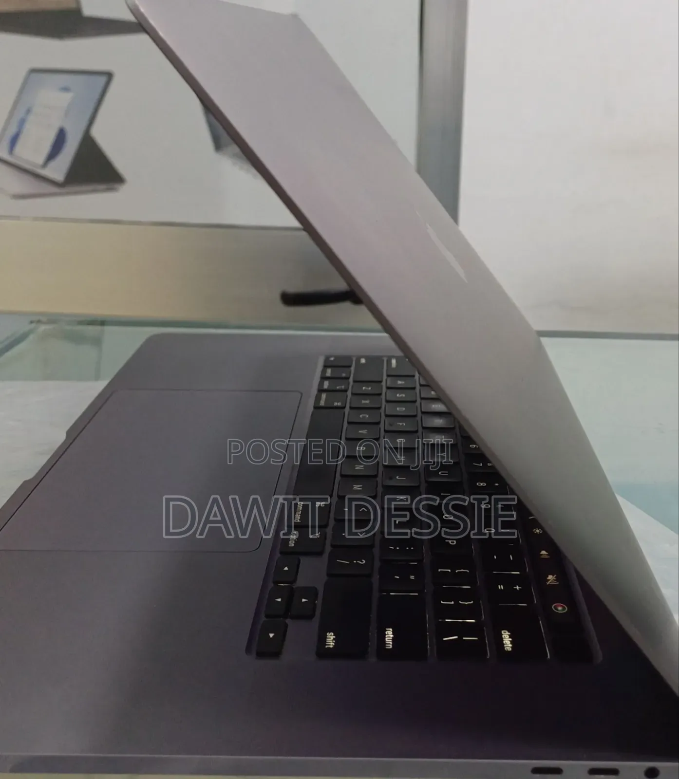 New Laptop Apple MacBook Pro 2019 32GB Intel Core I9 SSD 1T