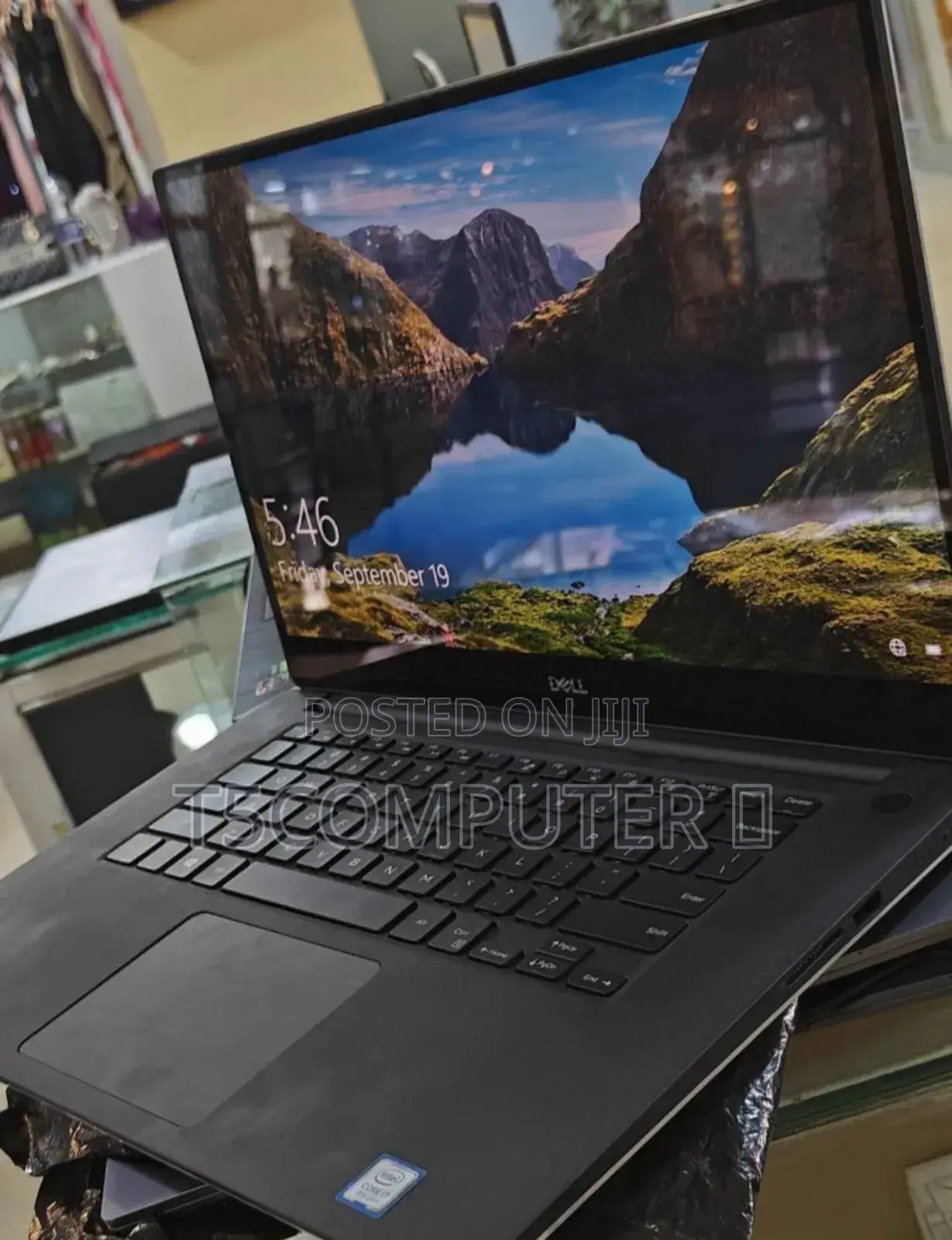 New Laptop Dell Precision 5540 16GB Intel Core I7 SSD 512GB