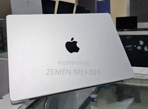 New Apple MacBook Pro 2023 M3 14-Inch 8GB Intel Core I7 SSD 512GB