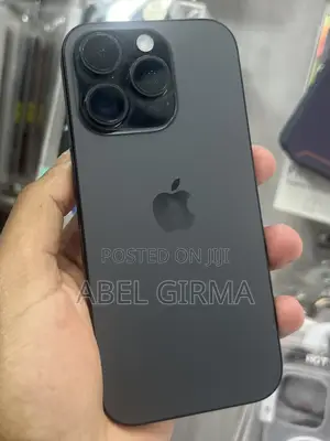 Photo - Apple iPhone 16 Pro 128 GB Black