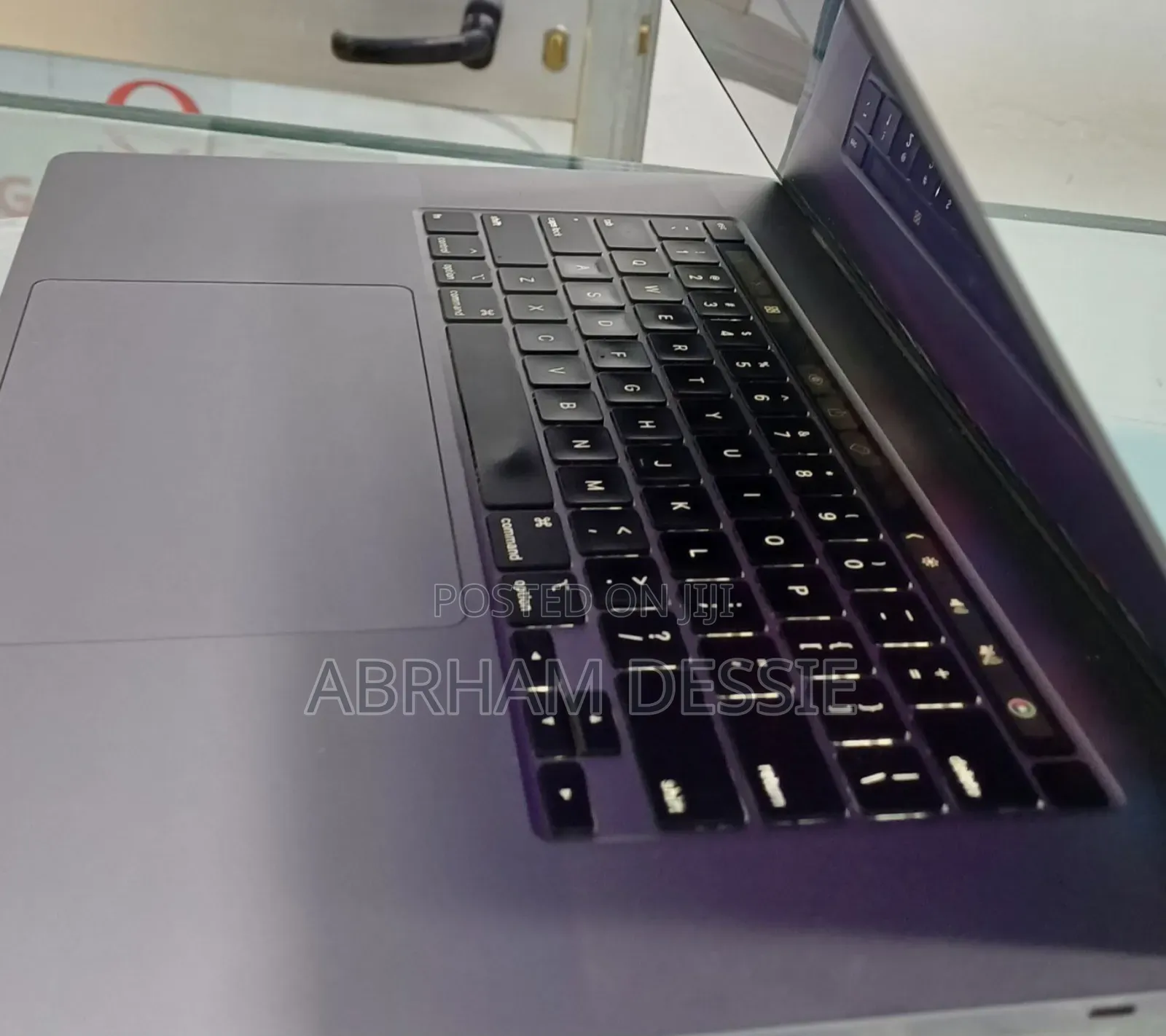 New Laptop Apple MacBook Pro 2019 32GB Intel Core I9 SSD 1T