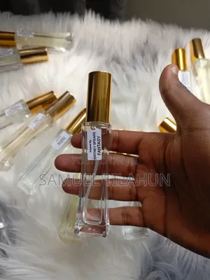 Good Girl Sample Perfume