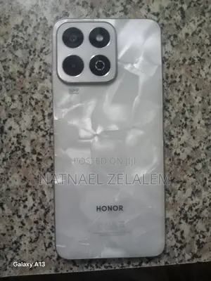 Photo - Honor X7c 256 GB White