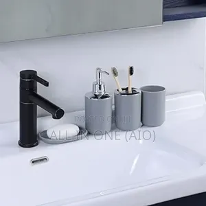 6 Pcs Bathroom Set.