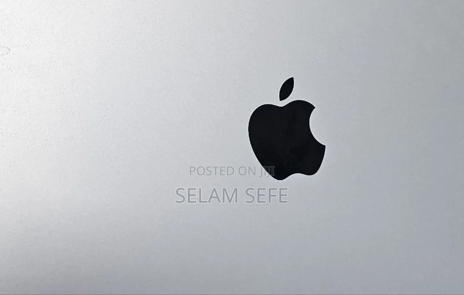 New Laptop Apple MacBook 8GB Apple M3 Pro SSD 512GB