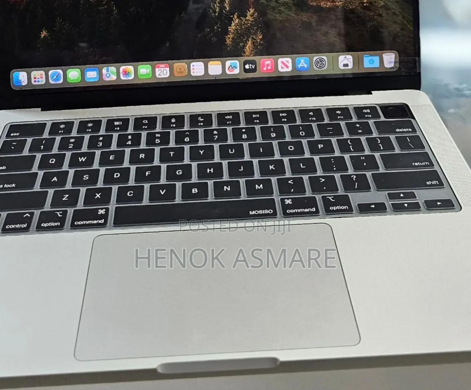 New Laptop Apple MacBook 8GB Apple M3 SSD 512GB