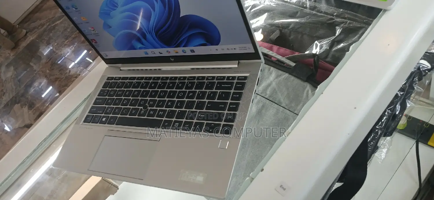 New Laptop HP EliteBook 840 16GB Intel Core I5 SSD 512GB