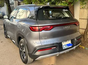 BYD Yuan Up 45 kWh FWD 2024 Gray