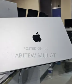 New Laptop Apple MacBook Pro 2023 M3 Pro 14-Inch 8GB Apple M3 SSD 512GB