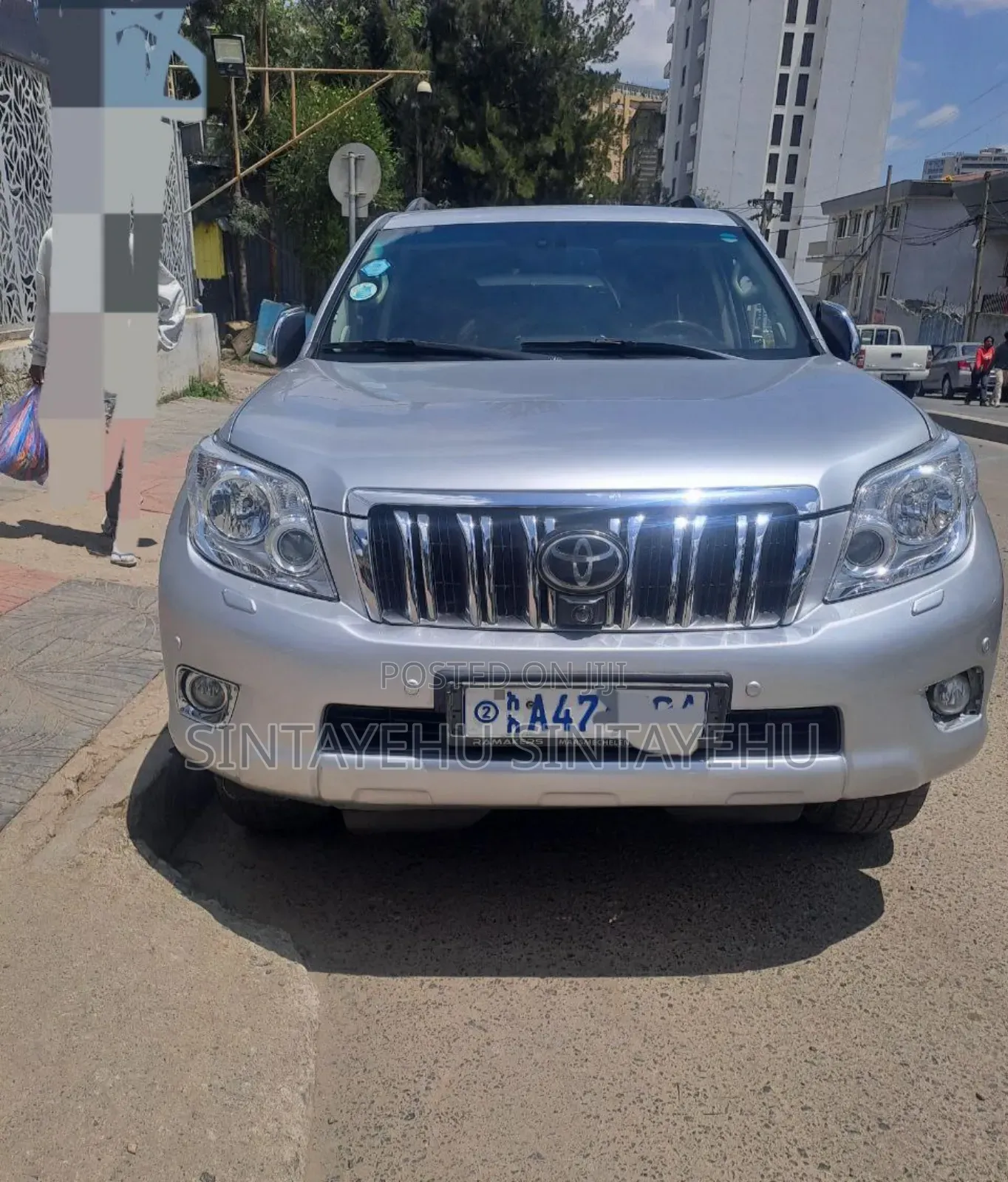 Toyota Land Cruiser 4.7 VX-R 2011 Silver