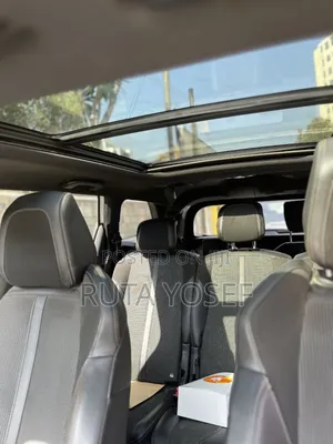 Peugeot 5008 2021 White